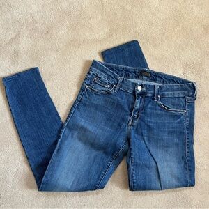 MOTHER The LOOKER medium kitty Cropped Jeans with Classic Indigo Hue